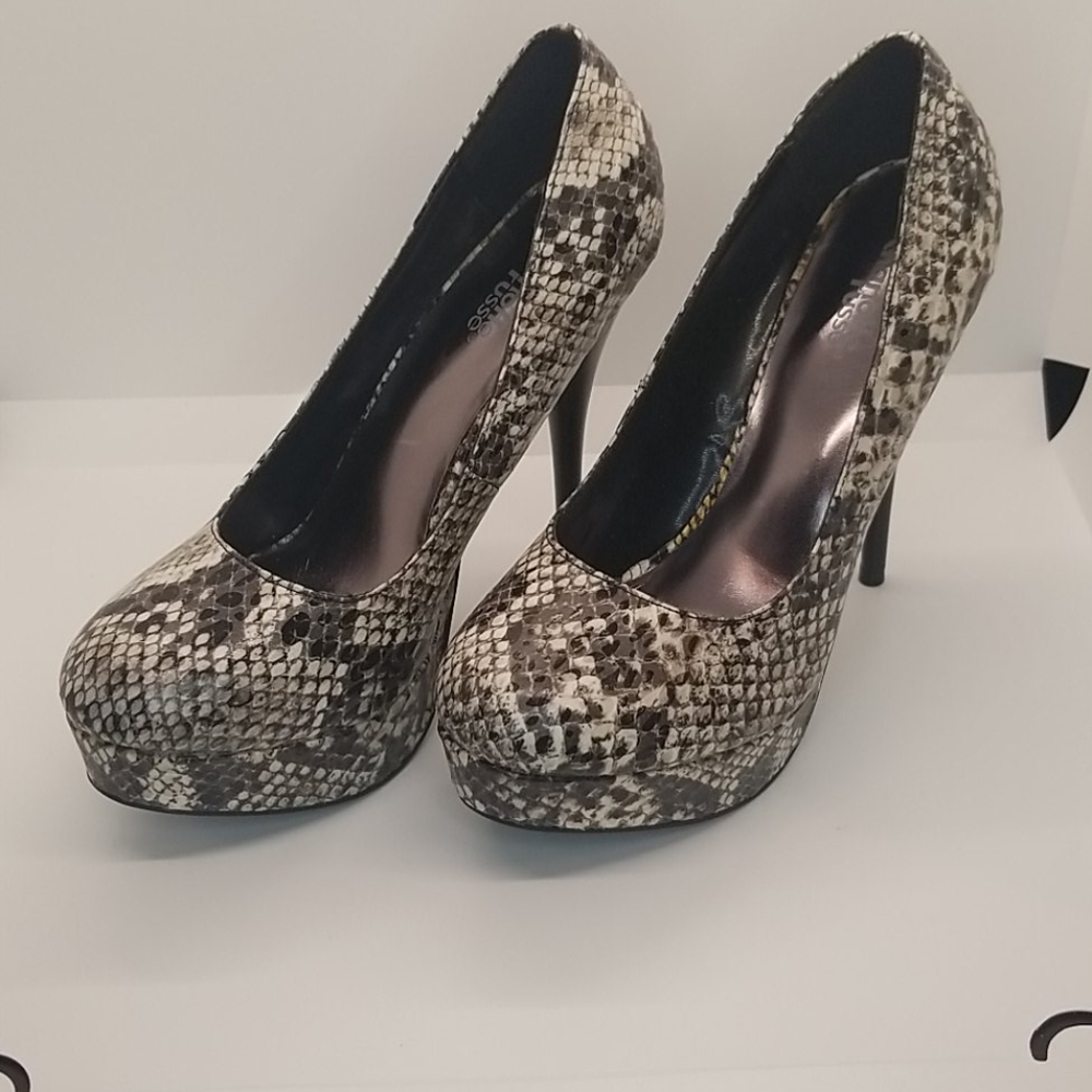 Snake skin stilletto